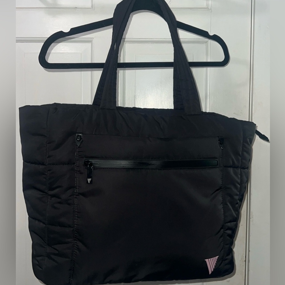 Victoria's Secret Victoria’s Point Puffer tote bag - Picture 2 of 9